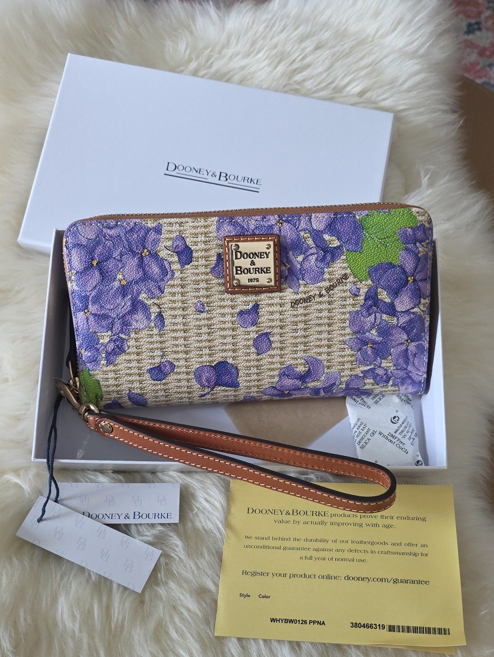 Beautiful NWT IOB Dooney & Bourke Purple Hydrangea Basket Weave Large Wallet💜🤎